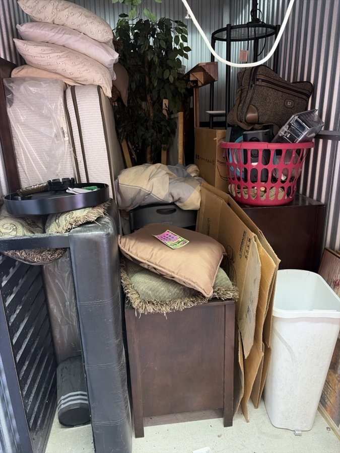 5 x 10 storage unit in Memphis, TN