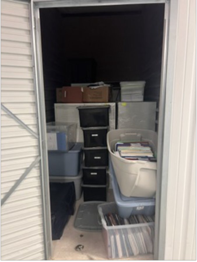 5 x 10 storage unit in Alexandria, VA