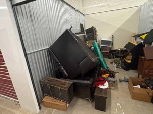10 x 15 unit in Saint Ann