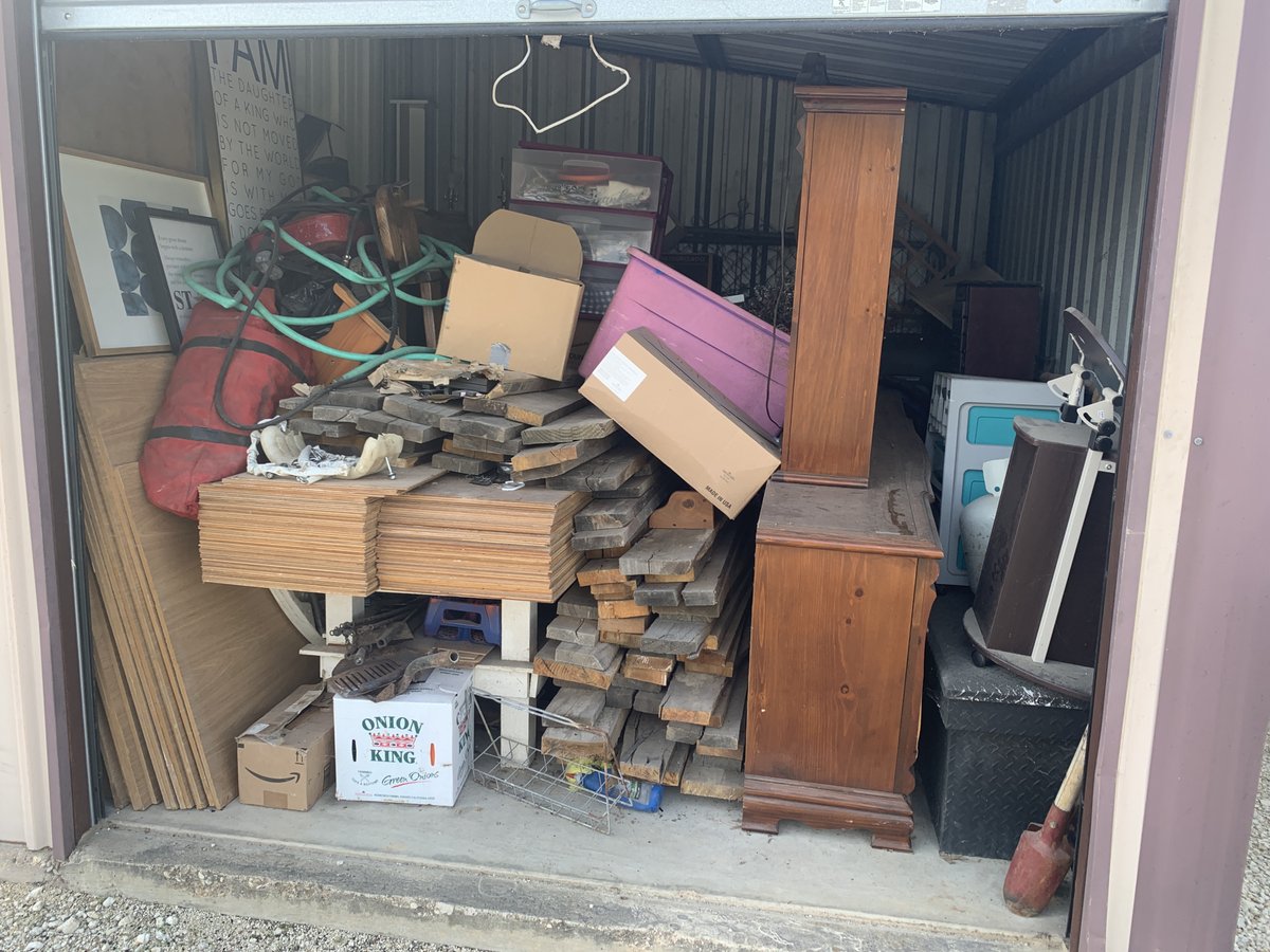 10 x 10 storage unit in Hillsboro, TX