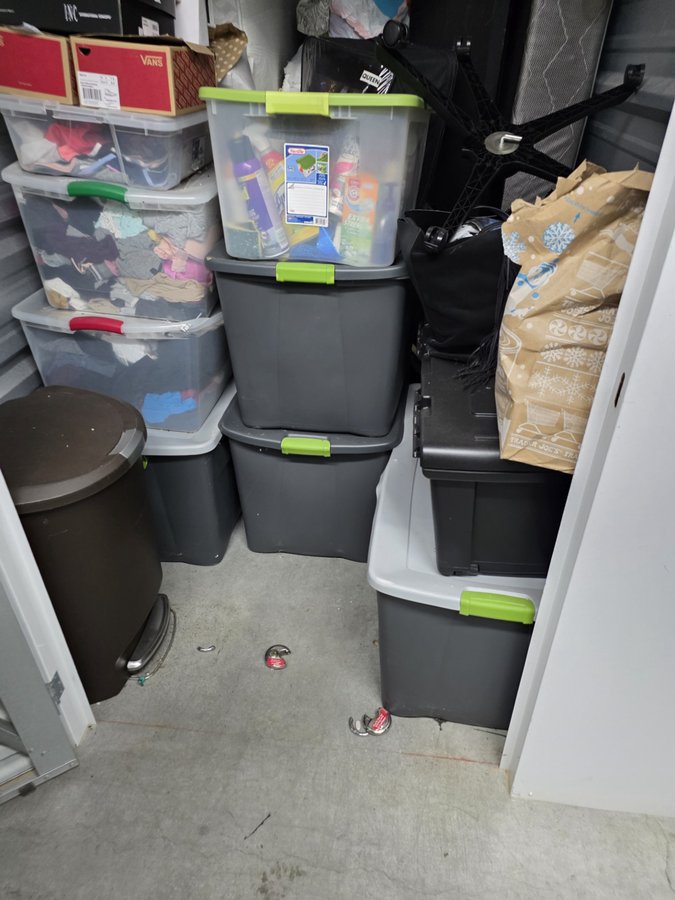 5 x 10 storage unit in Temple Hills, MD