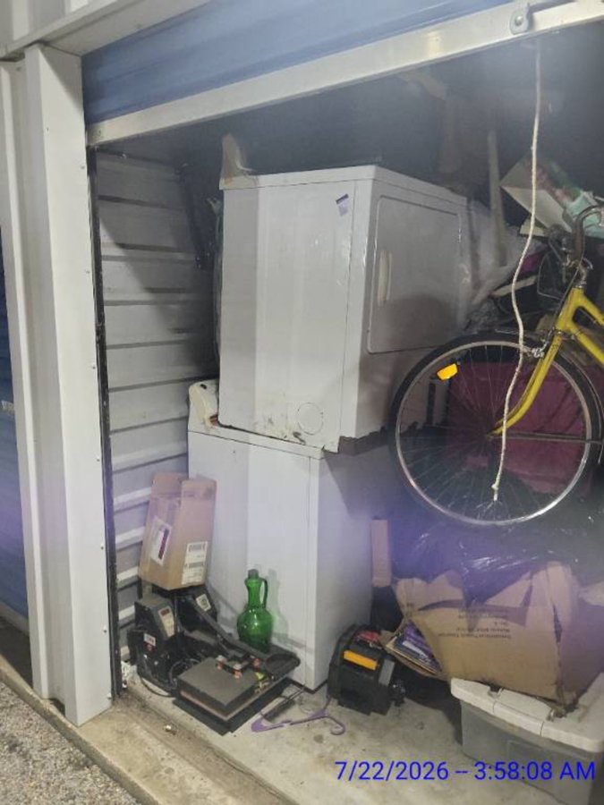 10 x 25 storage unit in Peoria, IL