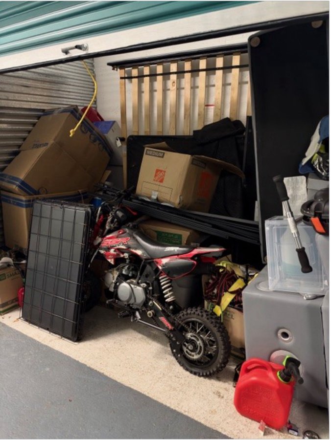 6 x 10 storage unit in Ft. Lauderdale, FL