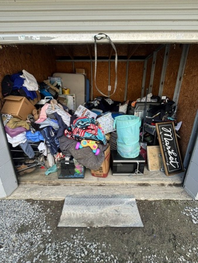 10 x 10 storage unit in Ringgold, GA