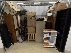 10 x 10 unit in Quakertown