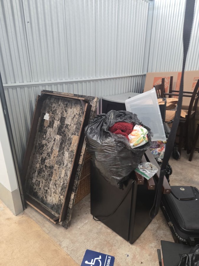 10 x 10 storage unit in Randallstown, MD