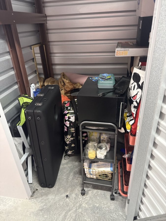 5 x 5 storage unit in Baltimore, MD