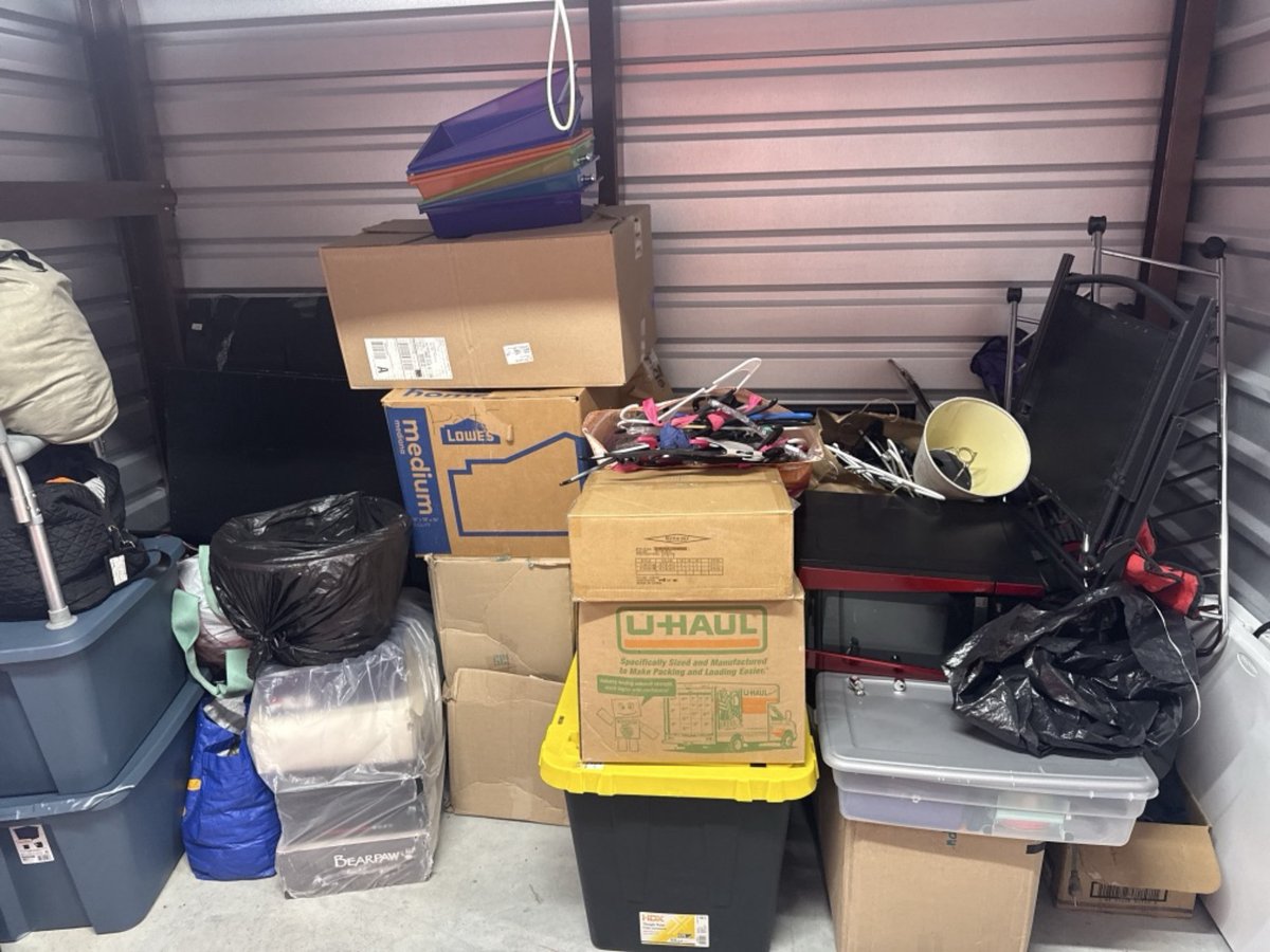10 x 5 storage unit in Baltimore, MD