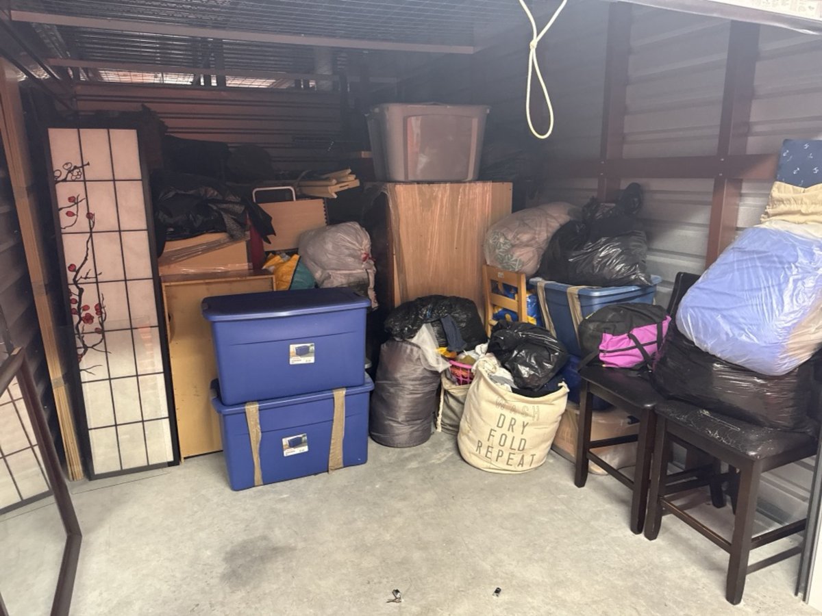 10 x 20 storage unit in Baltimore, MD