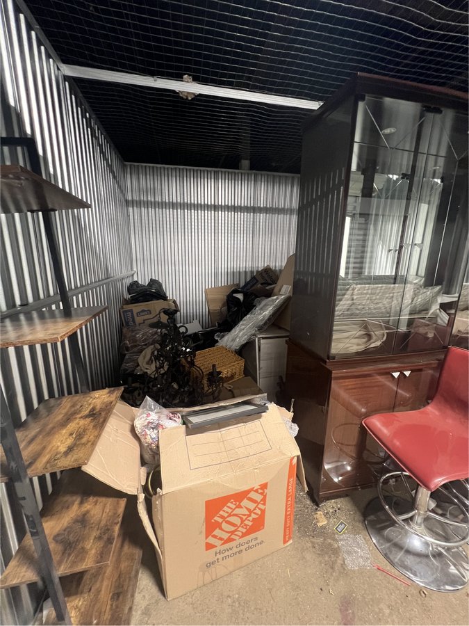 10 x 10 storage unit in Chicago, IL