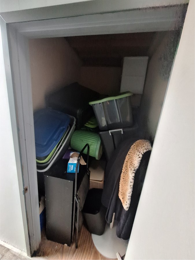 5 x 7 storage unit in San Diego, CA