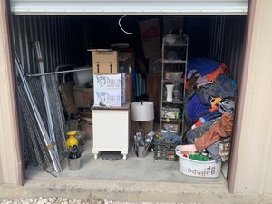 10 x 20 unit in Hillsboro