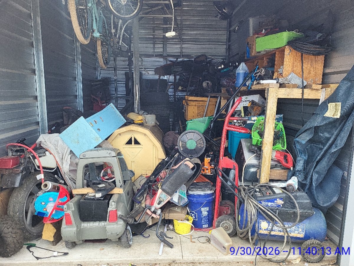 10 x 15 storage unit in Bethalto, IL