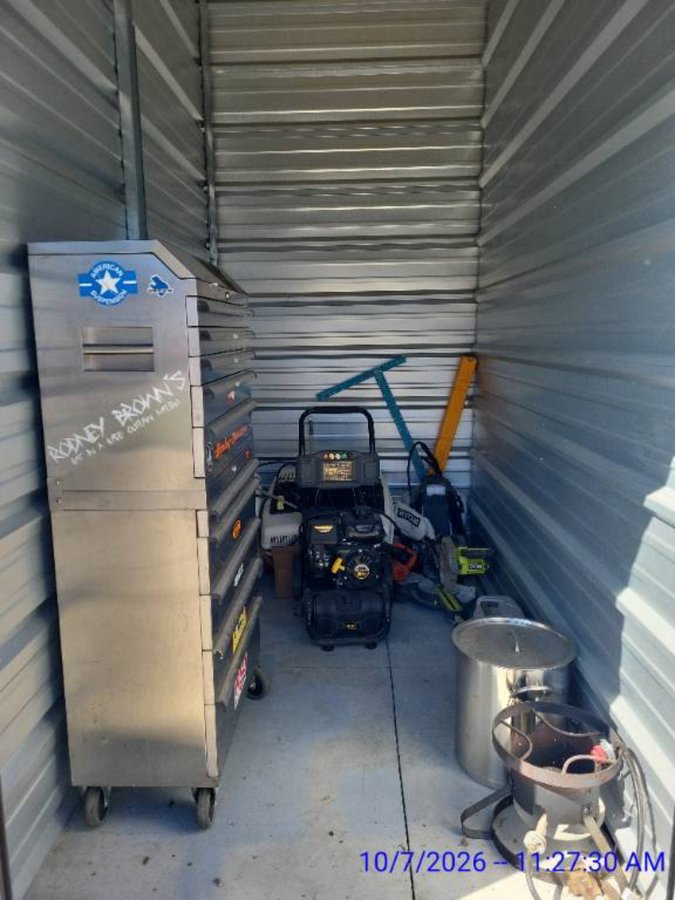 5 x 10 storage unit in Bethalto, IL