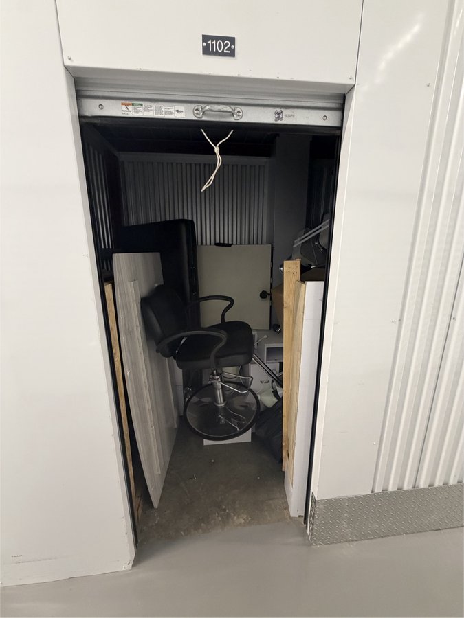 10 x 5 storage unit in Woodside, NY
