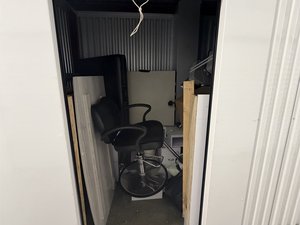 10 x 5 unit in Woodside