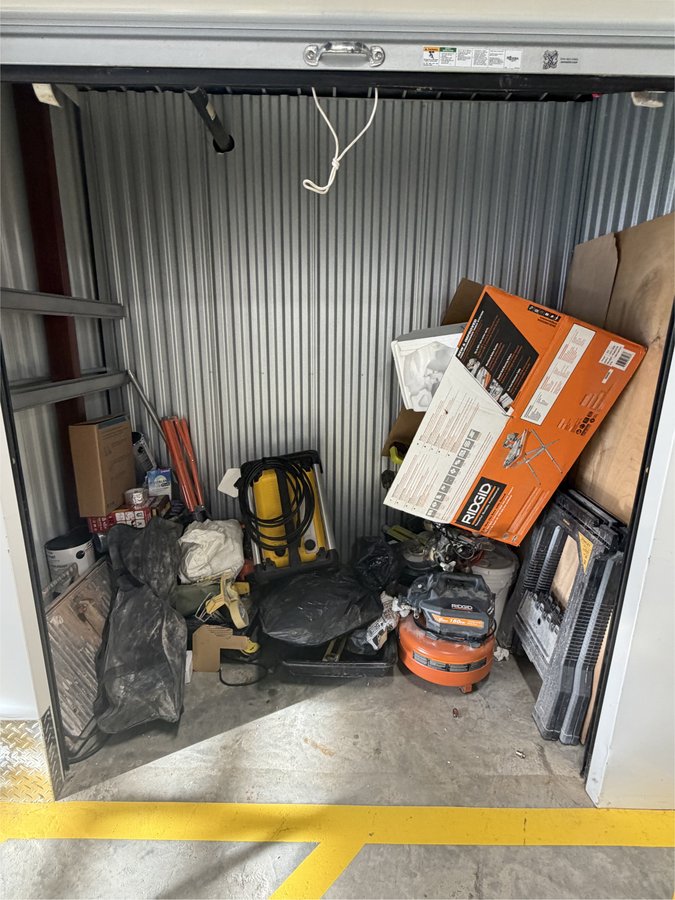 7 x 5 storage unit in Woodside, NY