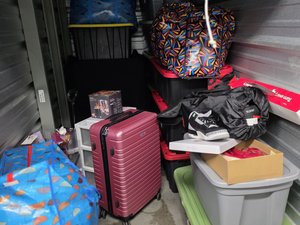 10 x 10 storage unit in Temple Hills, MD
