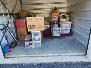 10 x 10 unit in Minooka