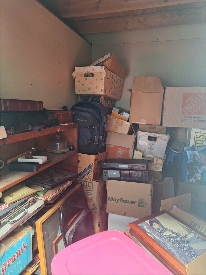 6 x 8 storage unit in San Diego, CA