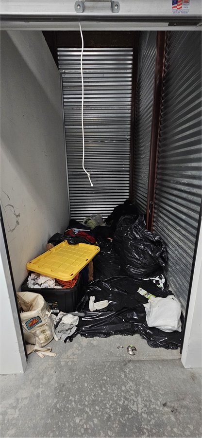5 x 10 storage unit in Bordentown, NJ