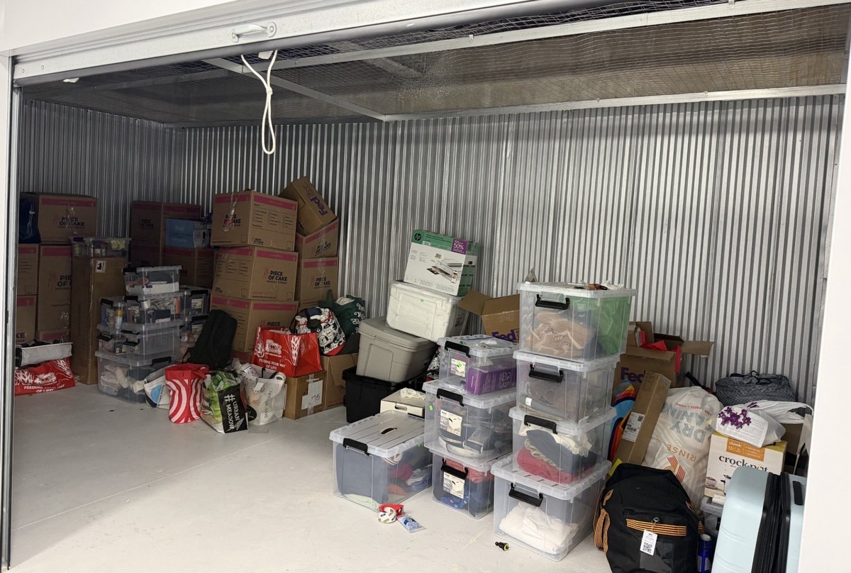 10 x 20 storage unit in New York, NY