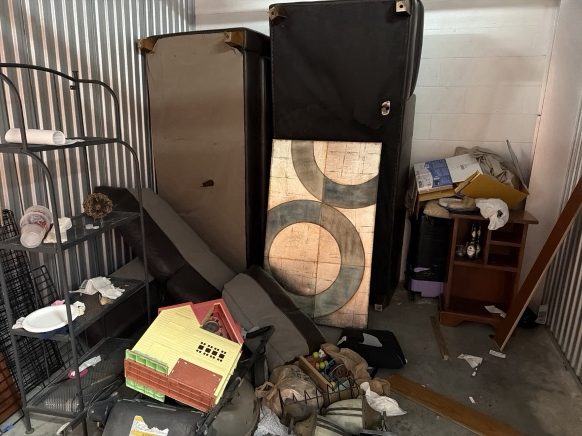 10 x 10 storage unit in Miami, FL