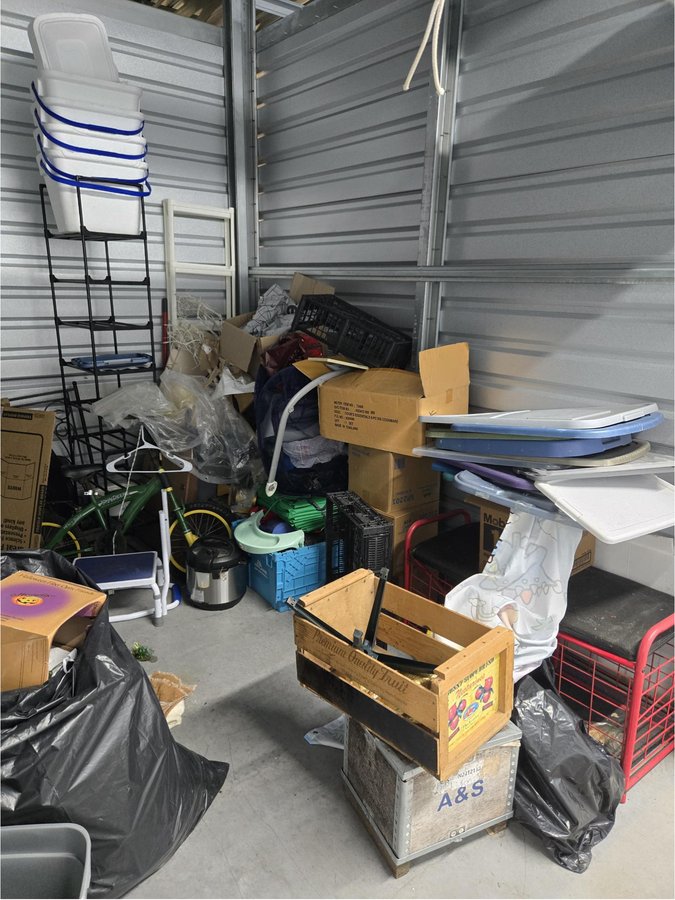 20 x 10 storage unit in Apopka, FL