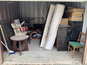 10 x 10 unit in Hillsboro