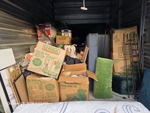 10 x 15 unit in Middletown