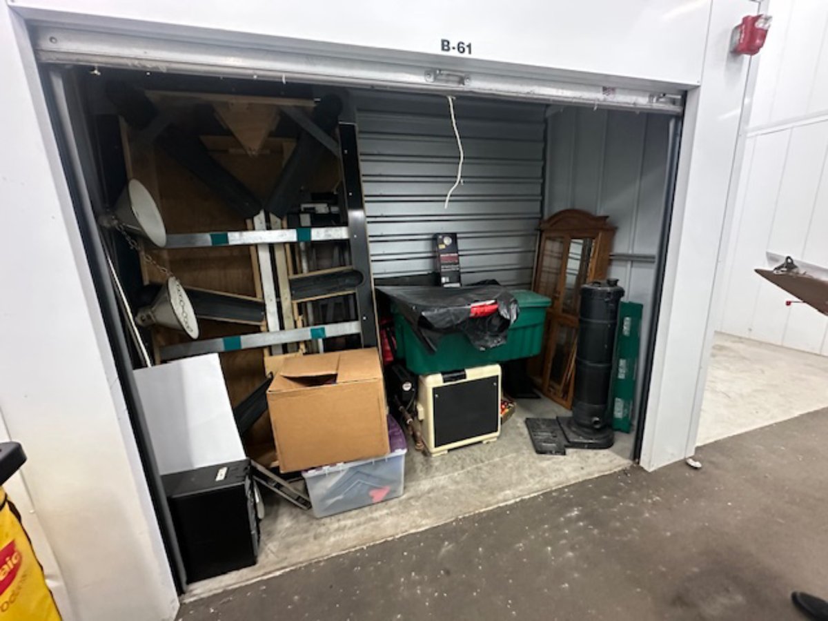 10 x 5 storage unit in South Chicago Heights, IL