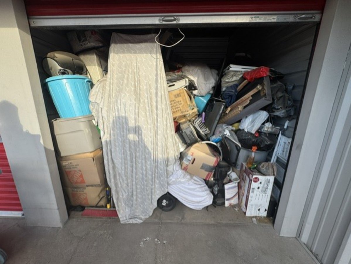 10 x 10 storage unit in Las Vegas, NV