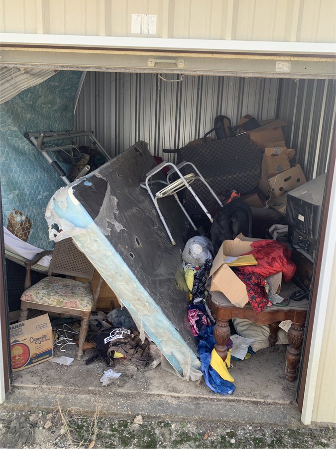 10 x 10 storage unit in Hillsboro, TX