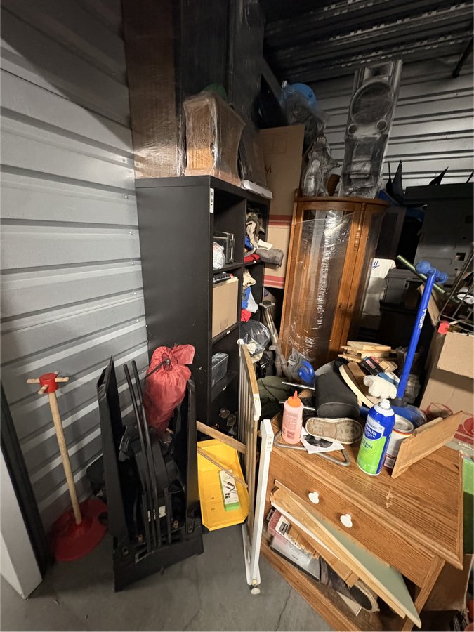 10 x 10 storage unit in San Bernardino, CA