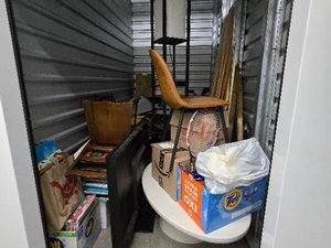 5 x 10 unit in Studio City