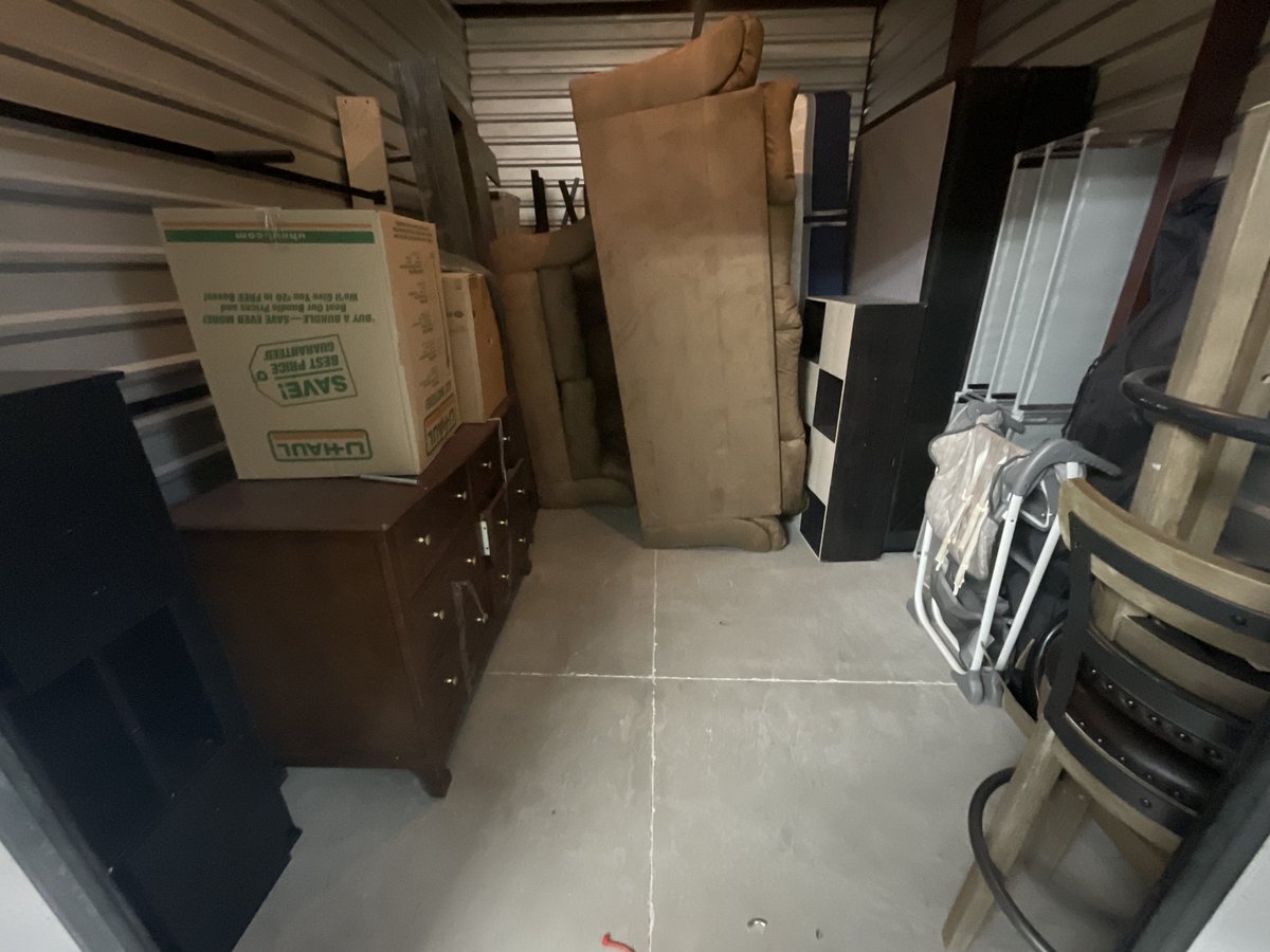 10 x 15 storage unit in Las Vegas, NV