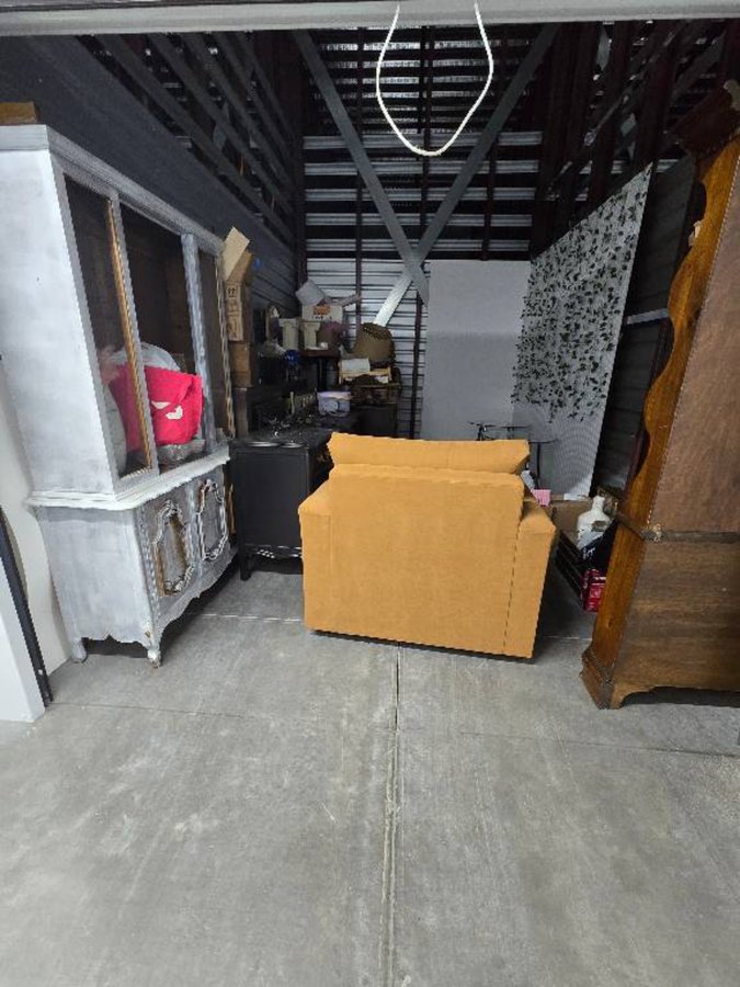 10 x 15 storage unit in Tucson, AZ