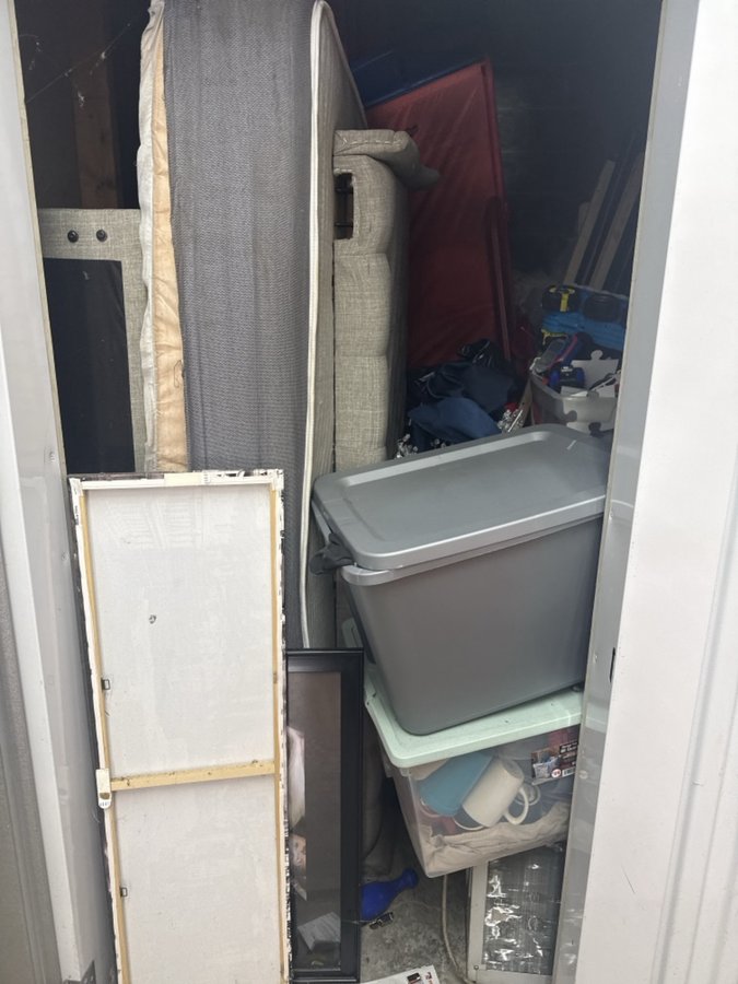 5 x 10 storage unit in Baltimore, MD