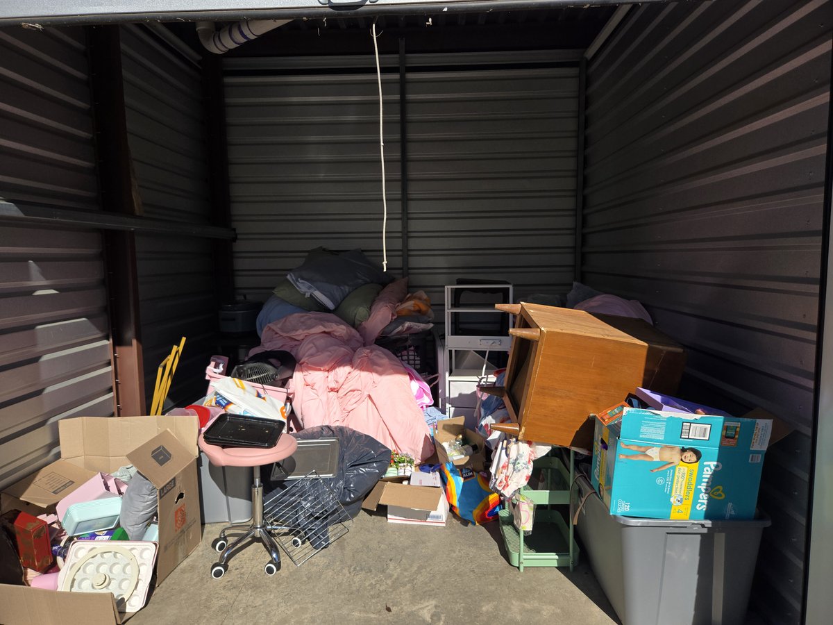 10 x 10 storage unit in Murfreesboro, TN