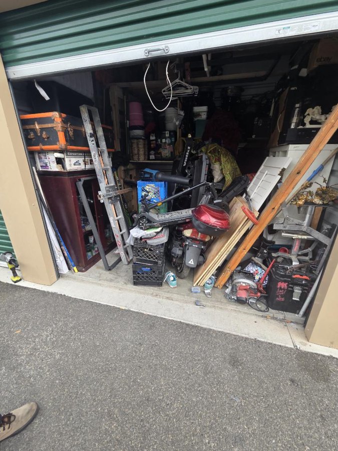 10 x 10 storage unit in Reno, NV