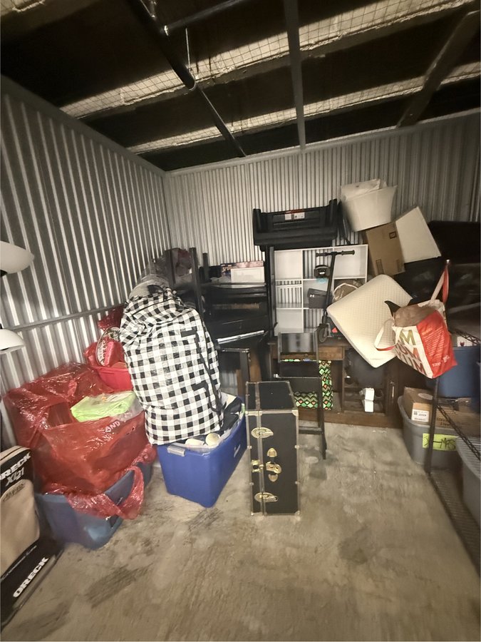 10 x 10 storage unit in Dallas, TX
