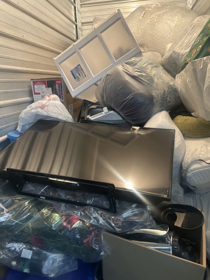 5 x 10 storage unit in Las Vegas, NV