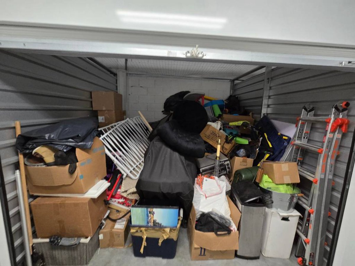 10 x 10 storage unit in Kirkwood, MO