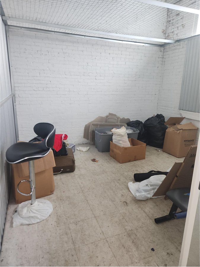 10 x 15 storage unit in Chicago, IL