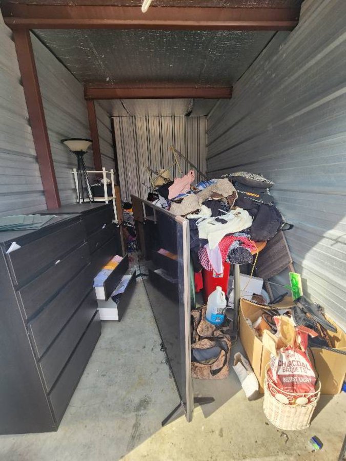 7 x 16 storage unit in Champaign, IL