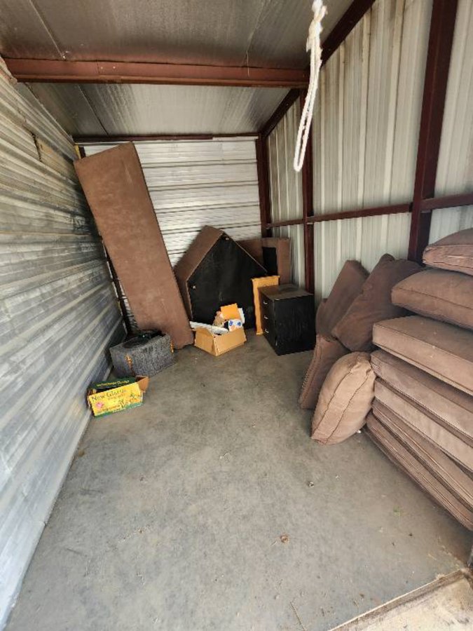 7 x 16 storage unit in Champaign, IL