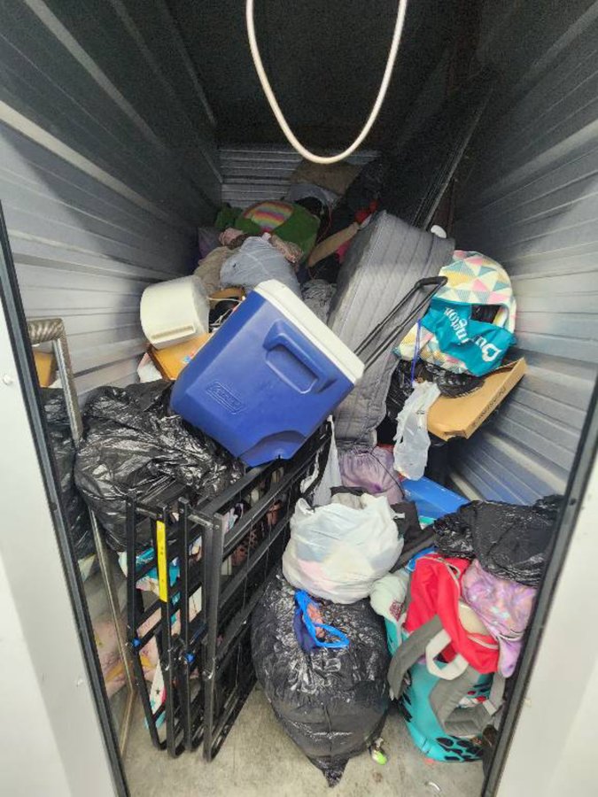 5 x 10 storage unit in Champaign, IL