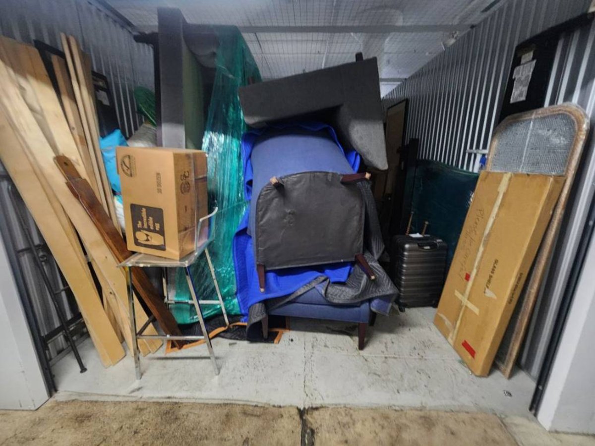 10 x 15 storage unit in Chicago, IL