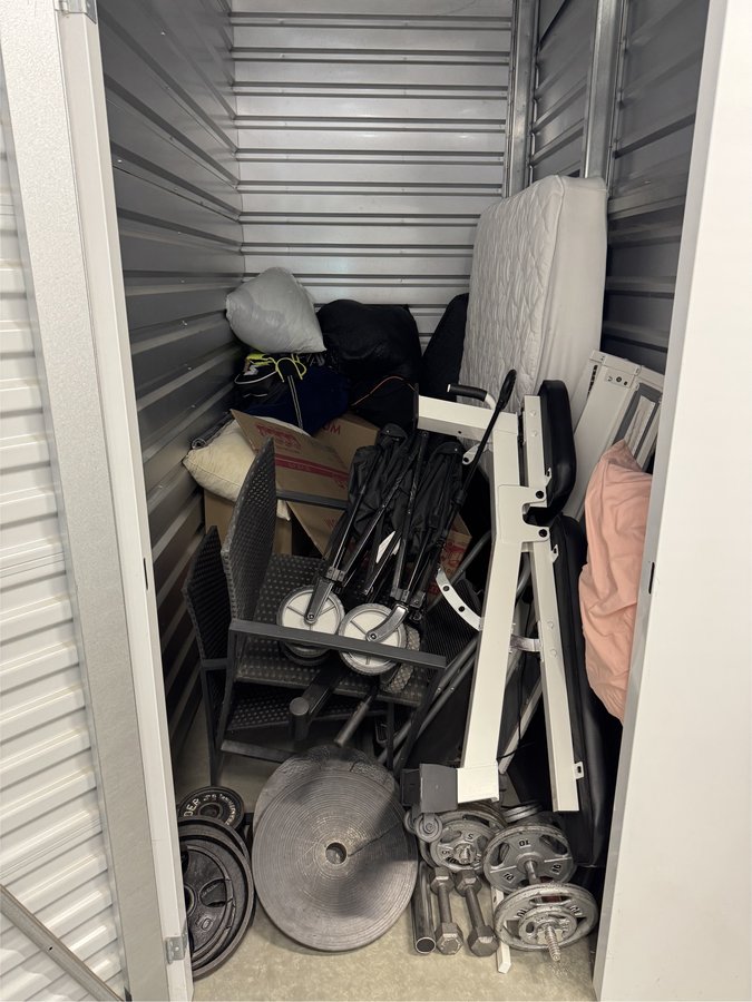 5 x 10 storage unit in Eastvale, CA