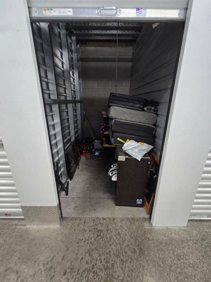 5 x 10 storage unit in Mesa, AZ